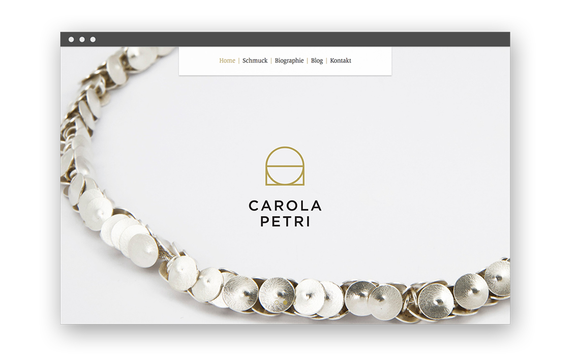 Carola Petri Website Slider Kette