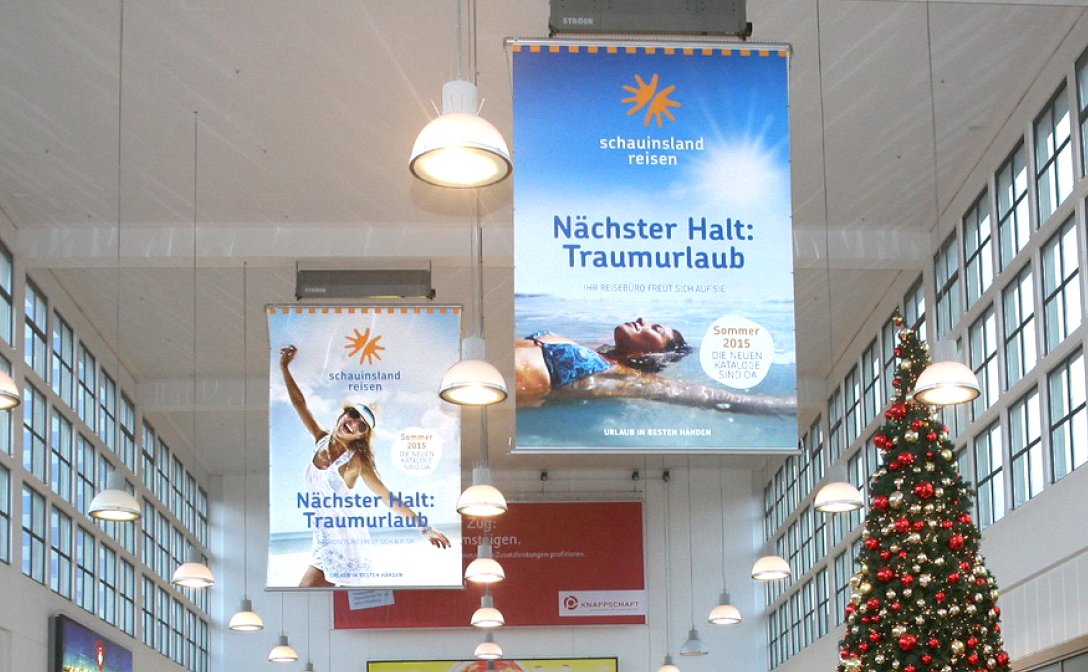 Schauinsland Reisen Kampagne Poster im Bahnhof
